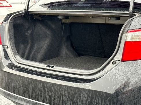 Used 2014 Toyota Corolla LE image 8