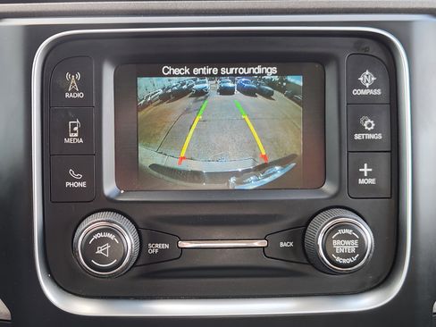 Used 2016 RAM 2500 Tradesman w/ Chrome Appearance Group image 12