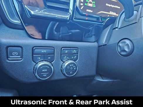 Used 2024 GMC Sierra 1500 SLT w/ SLT Premium Plus Package image 21