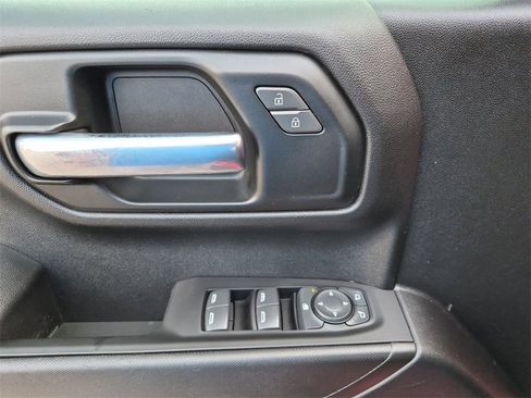 Certified 2022 Chevrolet Silverado 1500 Custom image 13