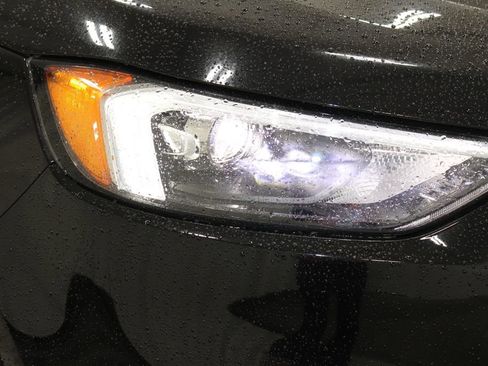 Used 2024 Ford Edge Titanium image 12