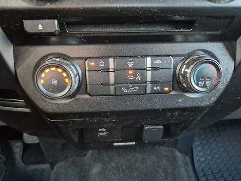 Used 2018 Ford F150 XLT RWD image 27