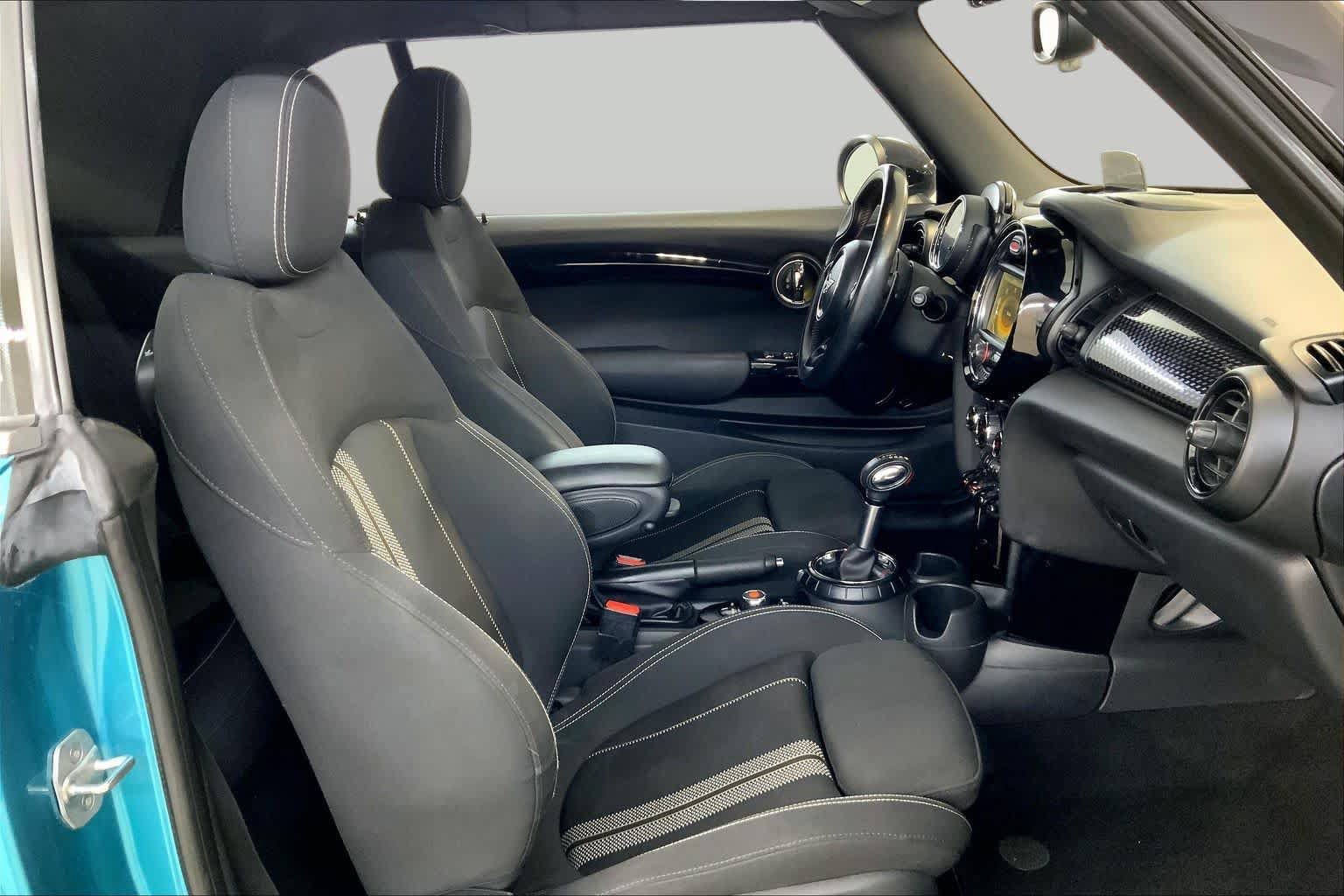 Used 2017 MINI Cooper S FWD image 8
