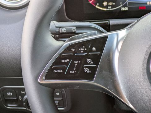 Certified 2025 Mercedes-Benz GLA 250 image 20