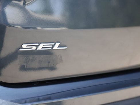 Used 2024 Ford Edge SEL w/ Convenience Package AWD/4WD image 29