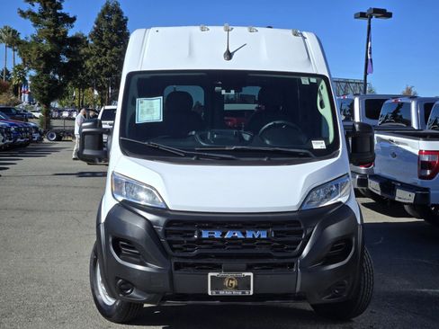 Used 2023 RAM ProMaster 2500 image 2