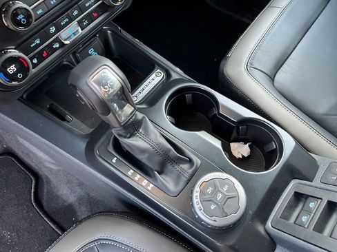 New 2025 Ford Bronco Outer Banks image 17