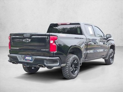 Used 2021 Chevrolet Silverado 1500 Custom Trail Boss AWD/4WD image 5