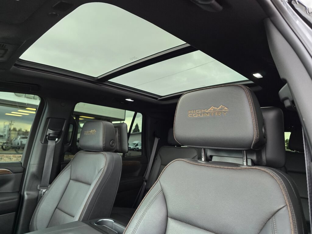 Used 2023 Chevrolet Tahoe High Country AWD/4WD image 27