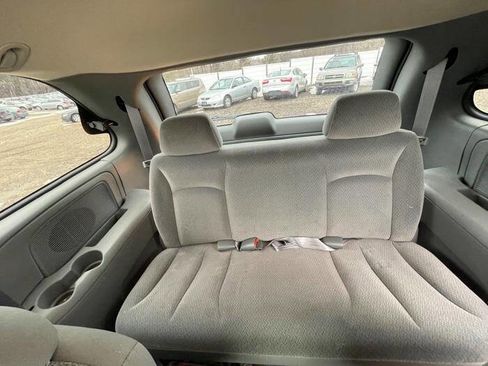 Used 2006 Dodge Caravan SXT image 23