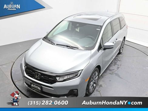 New 2026 Honda Odyssey Touring image 25