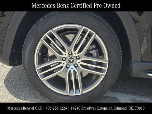 Used 2026 Mercedes-Benz GLS 450 4MATIC image 9