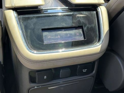 Used 2022 Lincoln Navigator Reserve AWD/4WD image 34