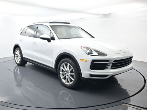 Used 2021 Porsche Cayenne image 17