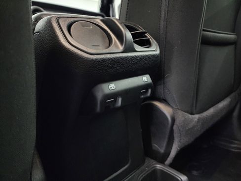 Used 2022 Jeep Wrangler Unlimited Sport image 30