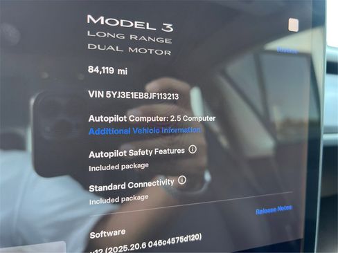 Used 2018 Tesla Model 3 Long Range image 14