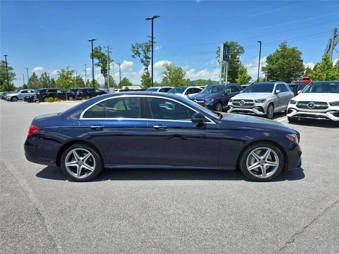 Used 2020 Mercedes-Benz E 350 4MATIC Sedan image 2
