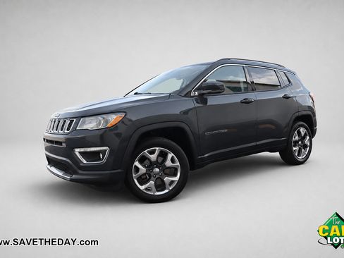 Used 2018 Jeep Compass Limited w/ Navigation Group AWD/4WD image 2