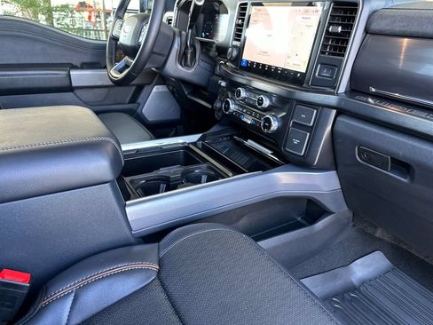 Certified 2025 Ford F250 Lariat w/ Lariat Ultimate Package AWD/4WD image 14