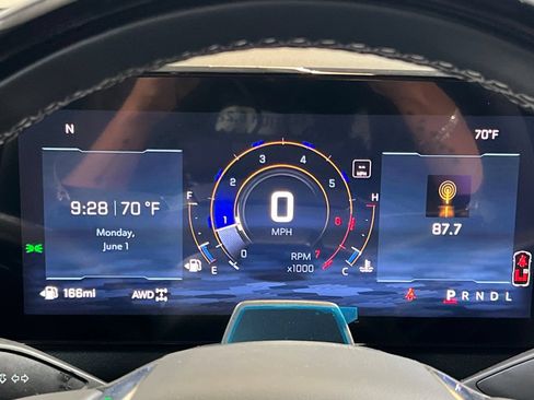New 2026 Chevrolet Traverse Z71 w/ Enhanced Driving Package AWD/4WD image 26