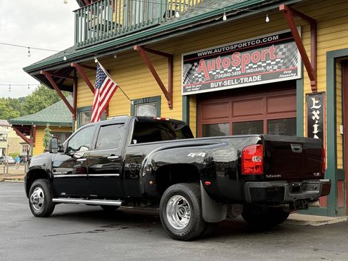 Used 2012 GMC Sierra 3500 Denali AWD/4WD image 7