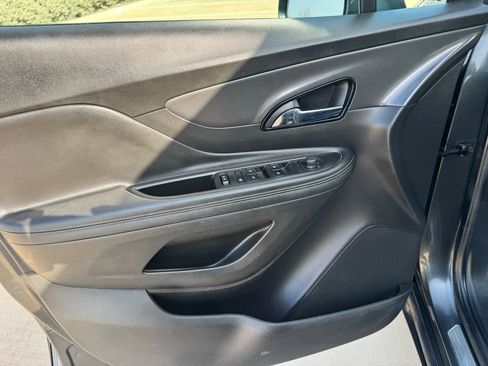Used 2018 Buick Encore Preferred image 25