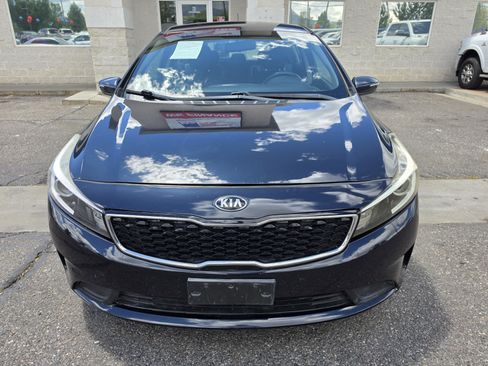 Used 2018 Kia Forte LX FWD image 2