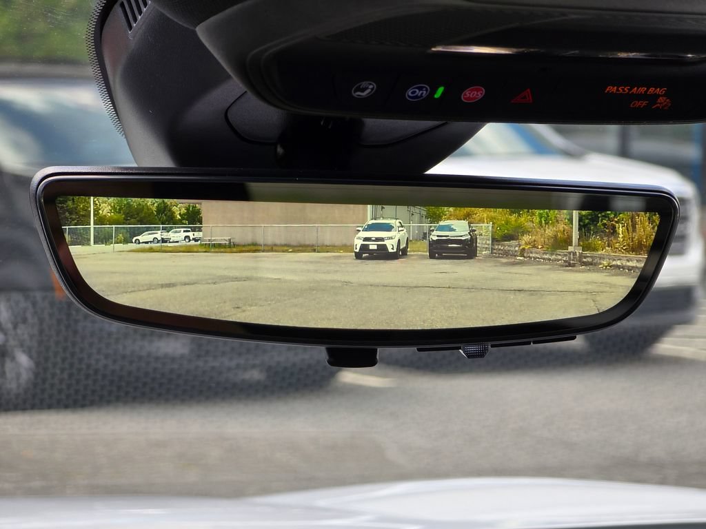 New 2026 Chevrolet Equinox LT w/ Convenience Package II FWD image 10