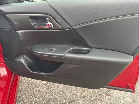 Used 2016 Honda Accord Sport image 34