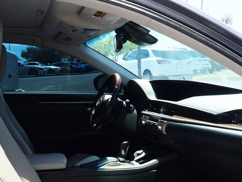 Used 2017 Lexus ES 350 image 31