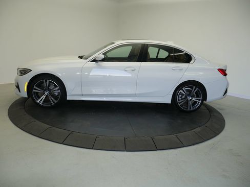 Used 2021 BMW 330i xDrive Sedan w/ Premium Package AWD/4WD image 2
