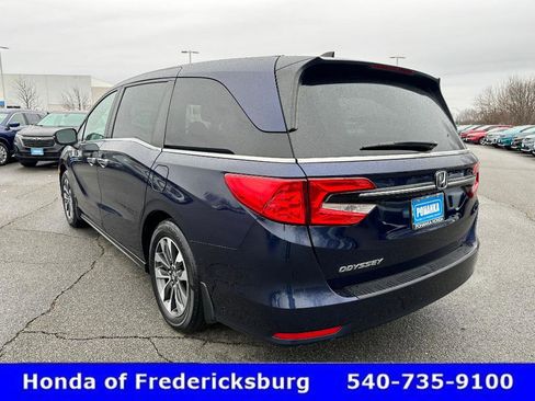 Used 2023 Honda Odyssey EX-L image 4