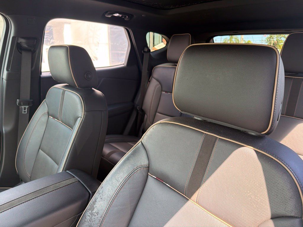 Used 2020 Chevrolet Blazer Premier w/ Driver Confidence II Package FWD image 8