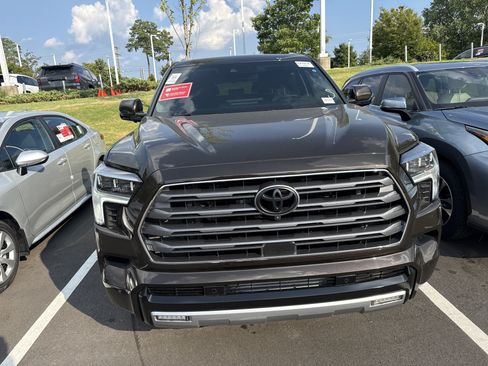 Used 2024 Toyota Sequoia Limited w/ Tow Technology Package AWD/4WD image 3