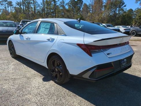 New 2026 Hyundai Elantra SEL Sport Premium FWD image 7