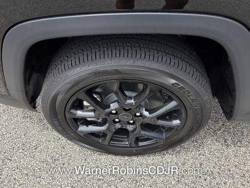 New 2026 Jeep Compass Latitude AWD/4WD image 17