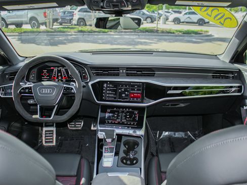 Used 2026 Audi RS 6 performance image 28