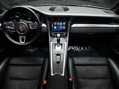 Used 2019 Porsche 911 Carrera RWD image 4