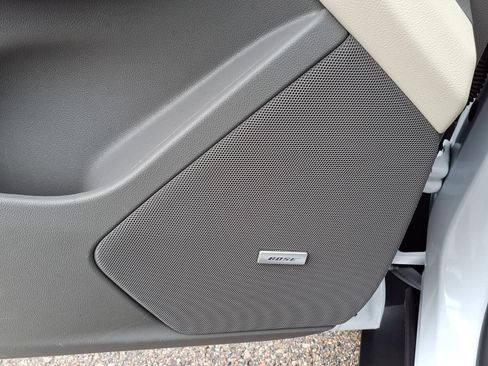 Certified 2024 Cadillac XT5 Premium Luxury w/ LPO, Floor Liner Package AWD/4WD image 17