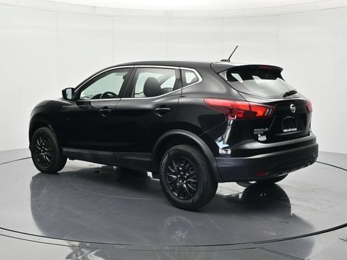 Used 2018 Nissan Rogue Sport S FWD image 7