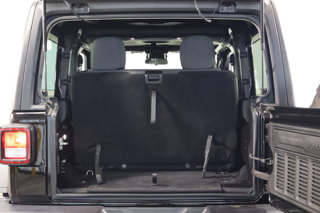 Used 2025 Jeep Wrangler Sport AWD/4WD image 14