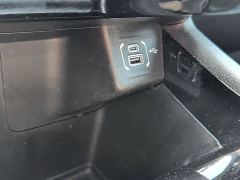 Used 2024 Jeep Compass Latitude w/ Altitude Special Edition AWD/4WD image 19