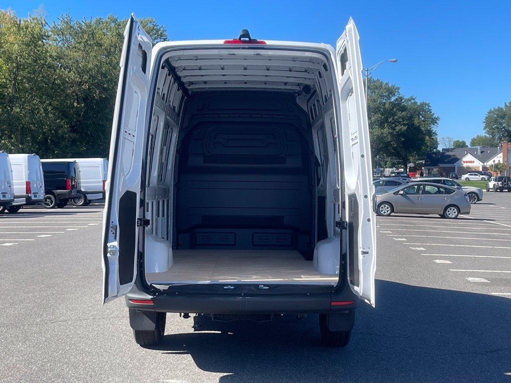 New 2025 Mercedes-Benz Sprinter 2500 image 5