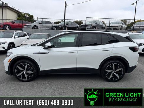 Used 2023 Volkswagen ID.4 Pro S AWD/4WD image 9