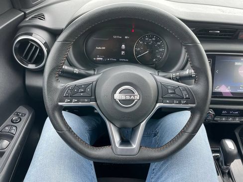 Used 2024 Nissan Kicks SR FWD image 20
