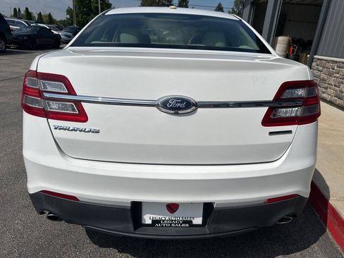 Used 2016 Ford Taurus SE FWD image 4