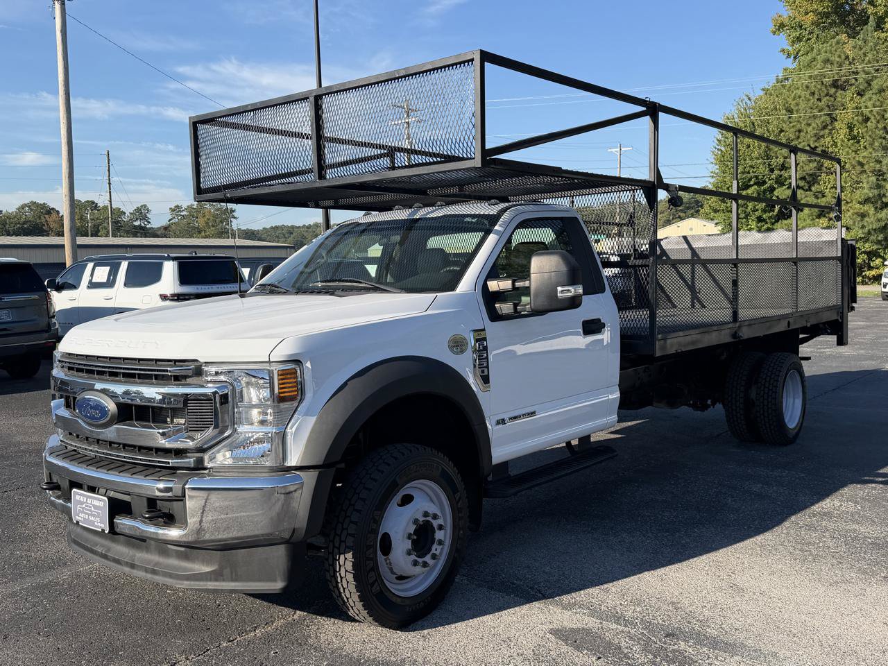 Used 2022 Ford F550 2WD Regular Cab Super Duty image 2