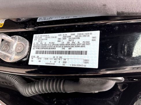 Used 2024 Ford Escape ST-Line Elite w/ Premium Technology Package AWD/4WD image 36
