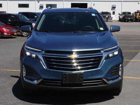 Used 2024 Chevrolet Equinox Premier AWD/4WD image 2