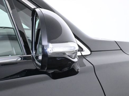 Used 2020 Hyundai Santa Fe Limited image 10